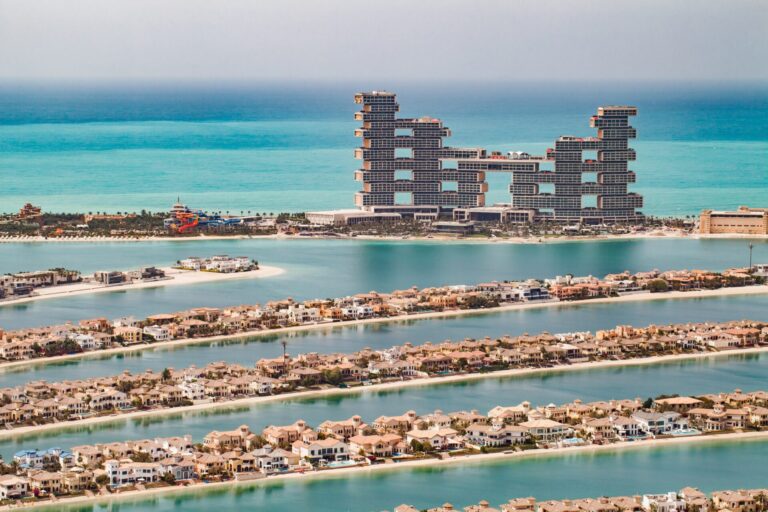 Dubai,,Uae,-,April,18,,2022:,Private,Houses,On,Branches