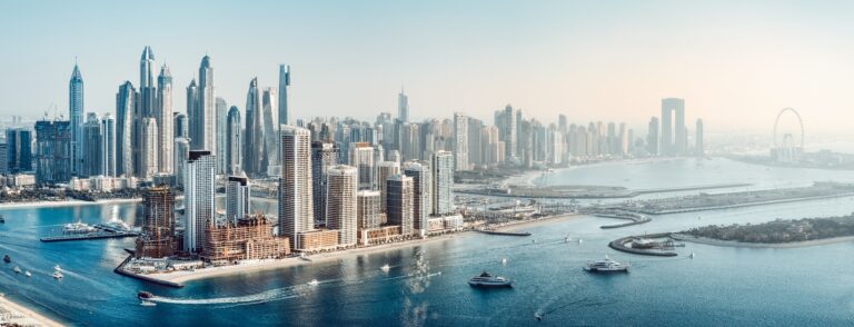 The,Skyline,Of,Jumeirah,Beach,In,The,Evening,Sun,,Dubai