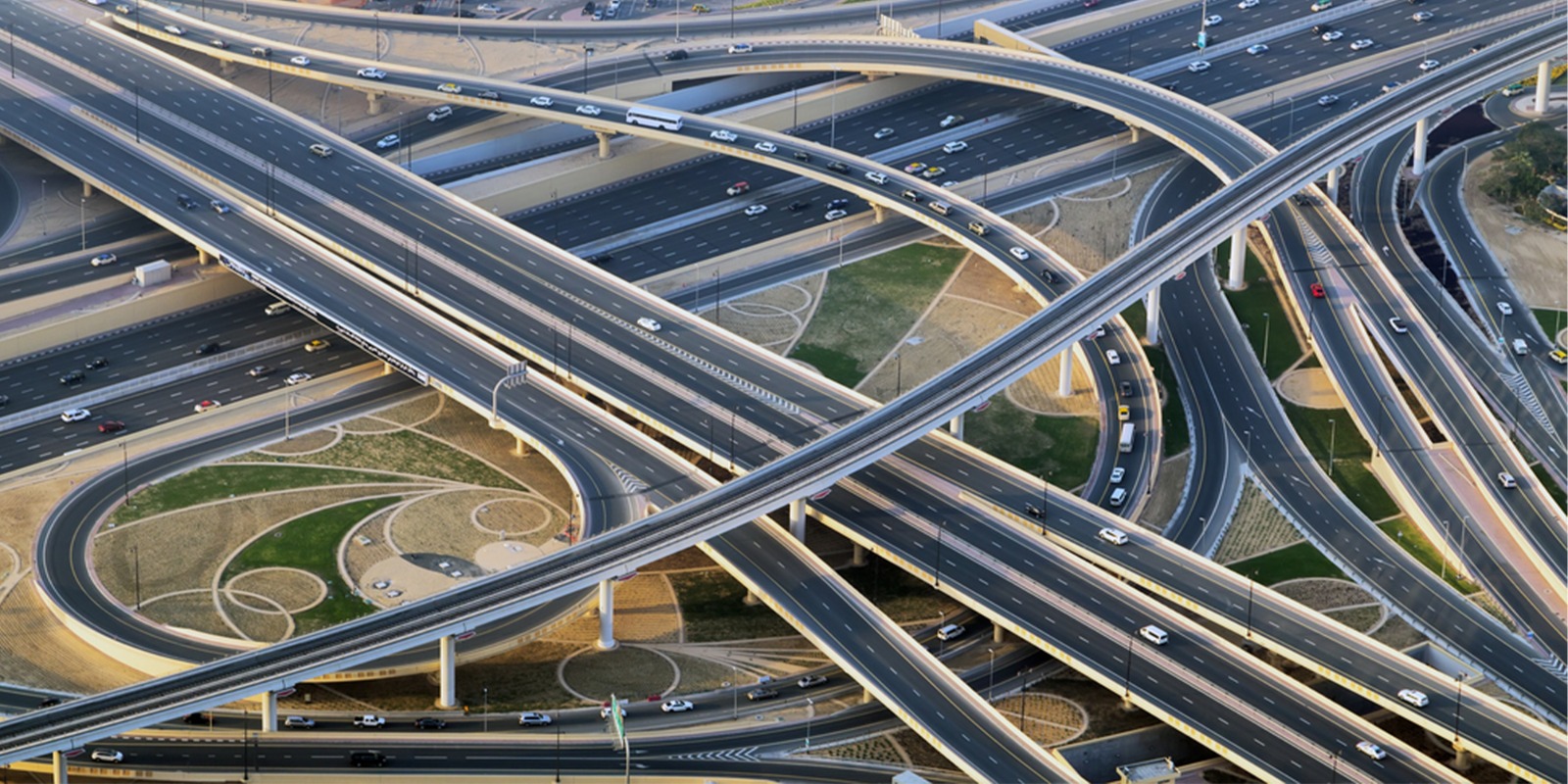 Dubai opens new bridge to Mall of the Emirates